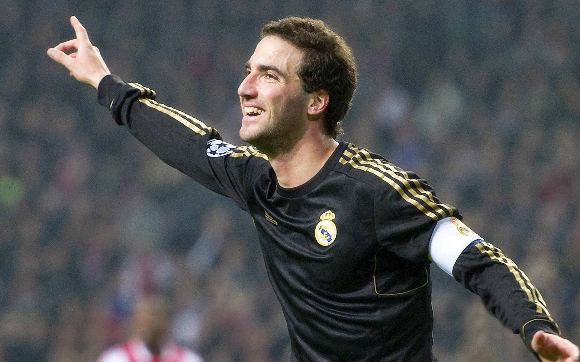 “热刺锋线火力全开，阿仙奴如何迎战？”