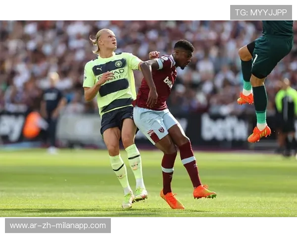 哈兰德梅开二度，曼城3-1完胜伯恩茅斯，谢尔基表现抢眼，哈兰德穿曼城球衣